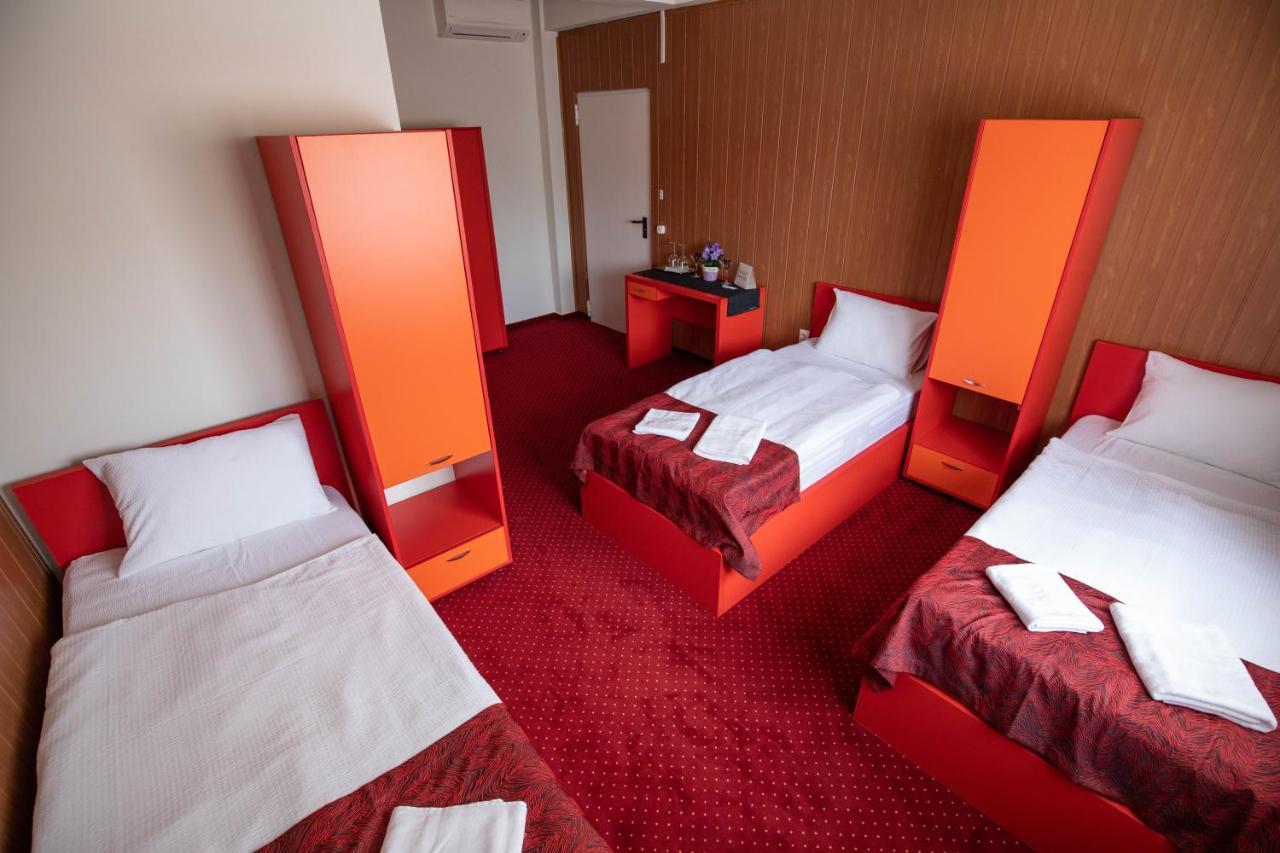 Nepliget Hotel Βουδαπέστη Εξωτερικό φωτογραφία