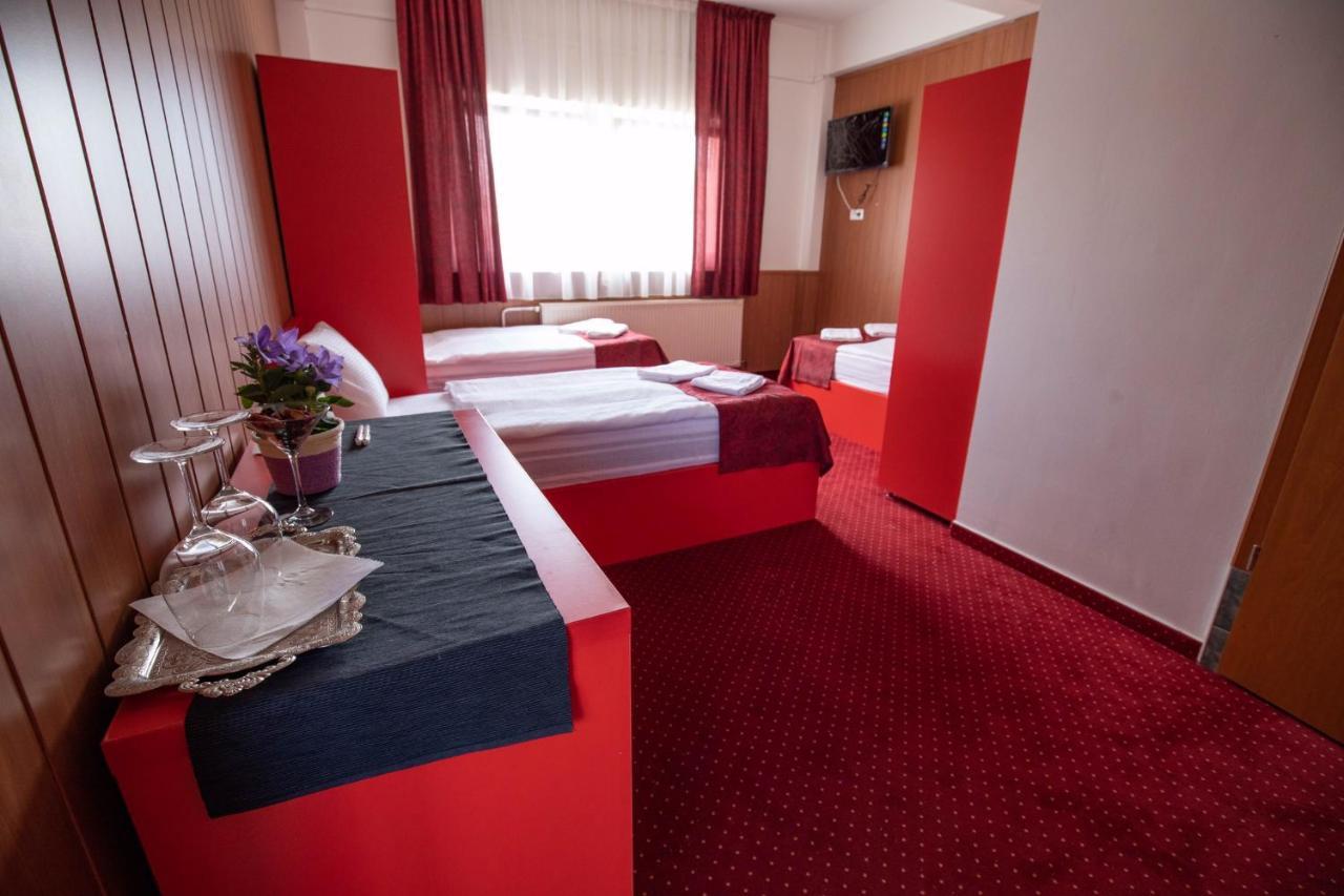 Nepliget Hotel Βουδαπέστη Εξωτερικό φωτογραφία