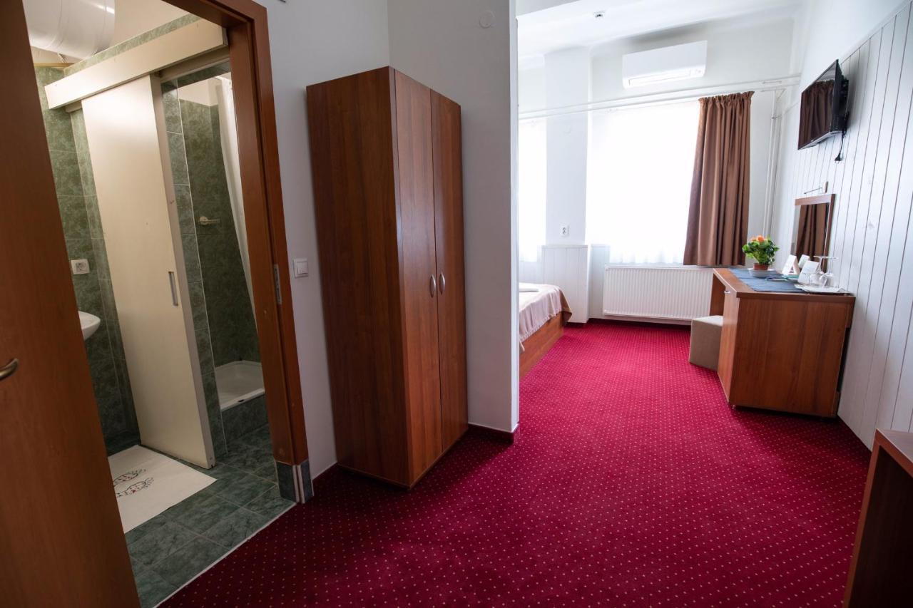 Nepliget Hotel Βουδαπέστη Εξωτερικό φωτογραφία